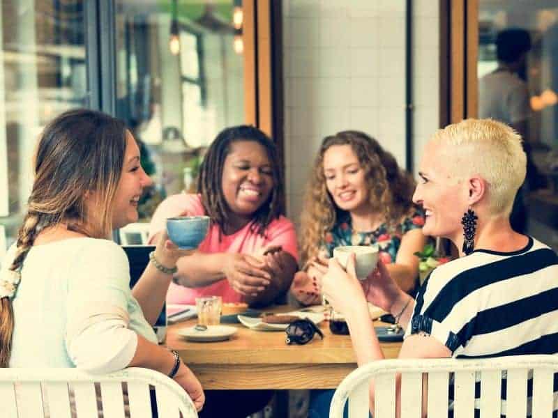 four-women-at-brunch-no-mom-shaming